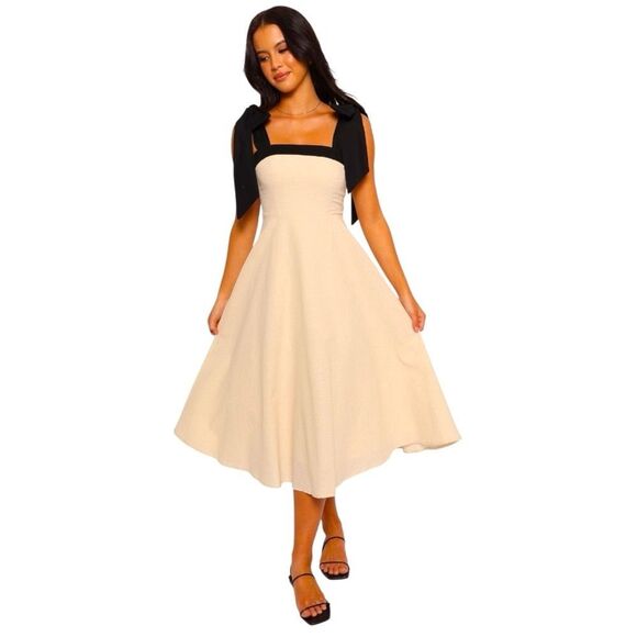 Petal & Pup Bow Strap Midi Dress 🖤 Sz Lg.
Brand new with tags – originally $108! - Picture 1 of 7
